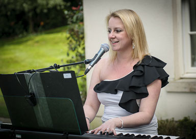 Musicians for small weddings - Pianist 
